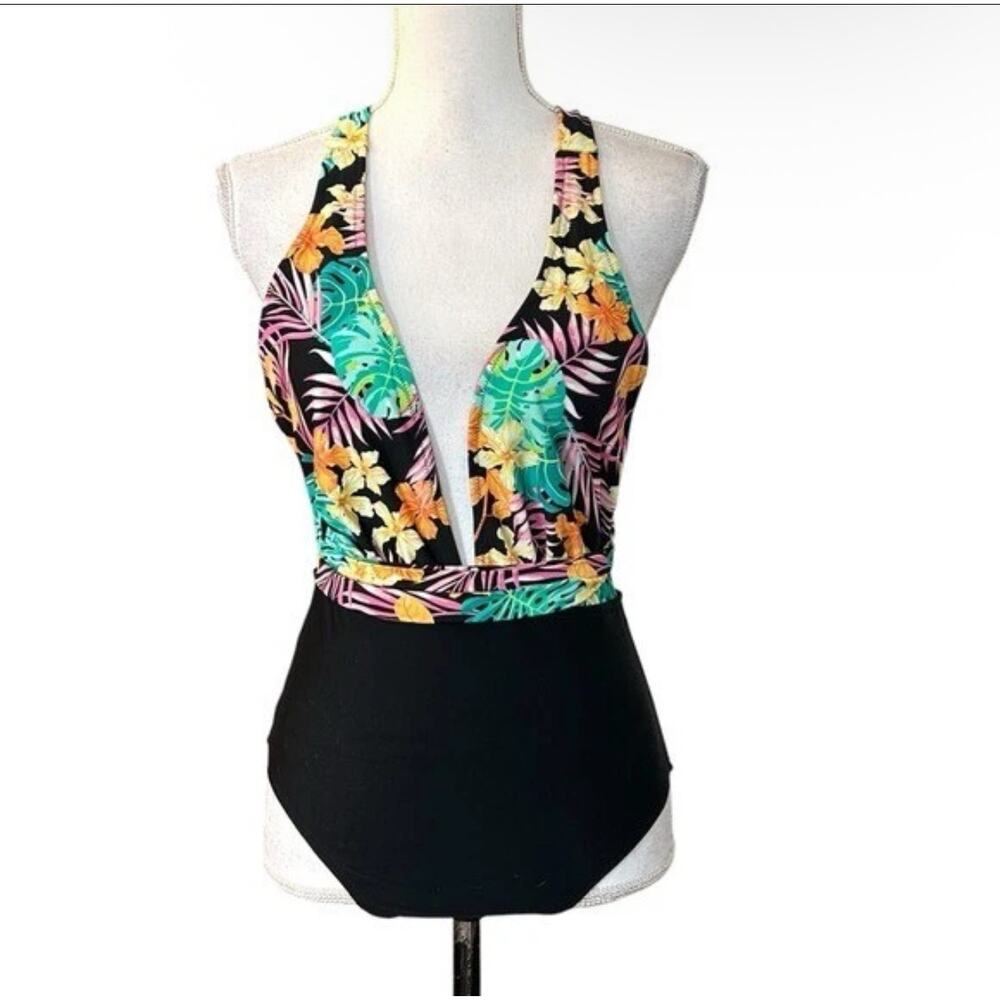 NWT Cupshe Valeria Criss Cross Tropical One Piece Swimsuit Women’s 2XL - Picture 2 of 11